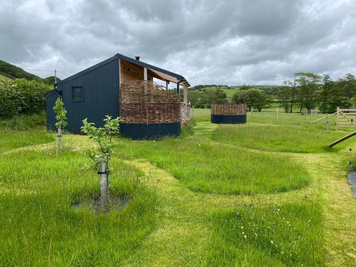 Dol Swynol Glamping Luxury Cabin With Outdoor Bath Villa Aberystwyth Exteriör bild